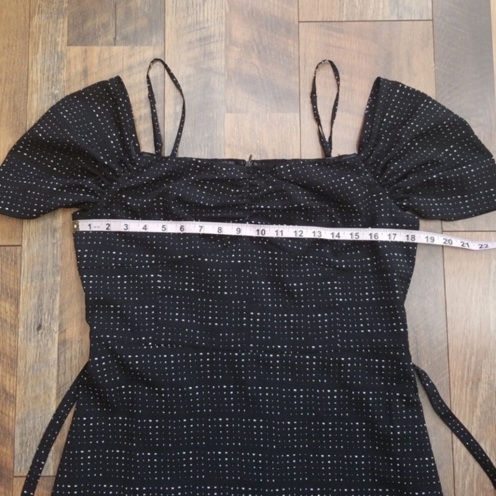 Banana Republic Cold Shoulder Dress - Picture 2 of 9